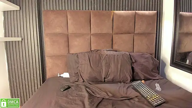 Sussy_Vixen's cam snapshot