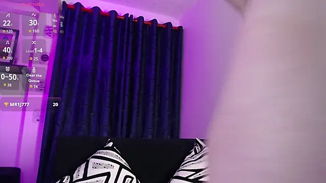 _evee_'s cam snapshot