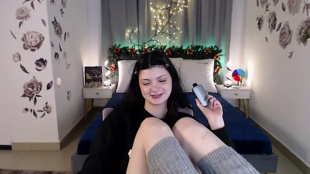 MileyRood's cam snapshot