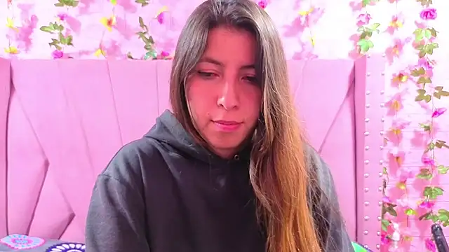 Alyy_Brown's cam snapshot