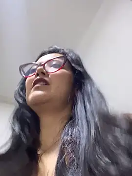 TAMARALEWISMD's cam snapshot