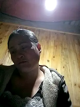 hey-bana's cam snapshot