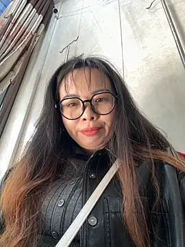 chick-888's cam snapshot