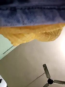 Eshwari_Chopra's cam snapshot