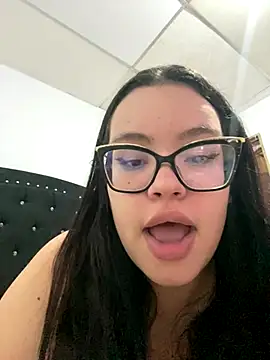 Emily_Taylor2's cam snapshot