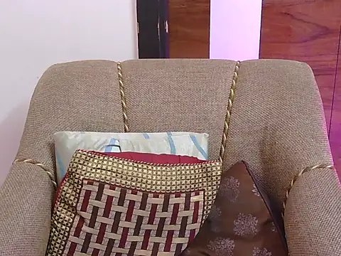 cute_zaraa's cam snapshot