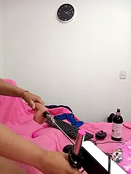 April_Becker's cam snapshot