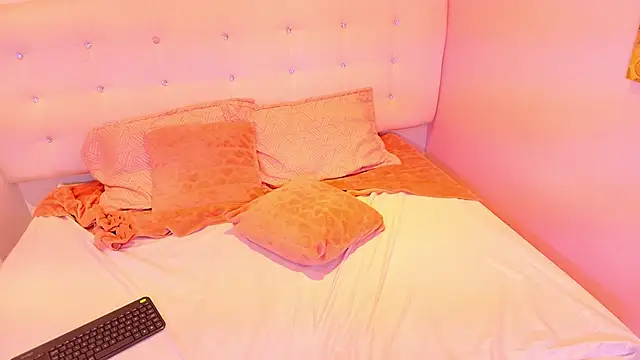 Miia_Thompsonn's cam snapshot