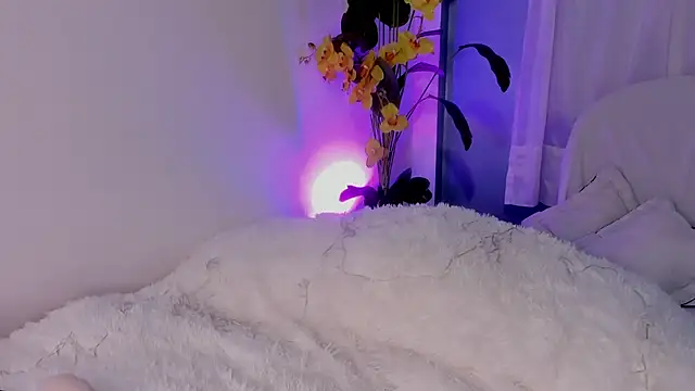 Katee_Crownn's cam snapshot