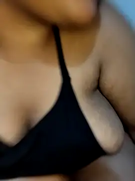 BeverlyQueen14's cam snapshot