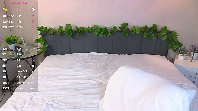 ConstanceHelms's cam snapshot