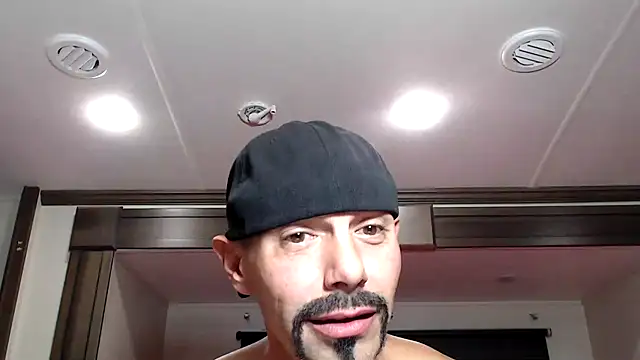 ThickD2C's cam snapshot