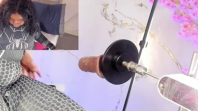 Candaceoweens's cam snapshot