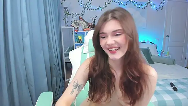 Zoe_Vee's cam snapshot