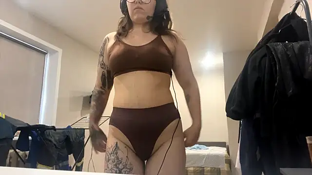 KerriMcbreen's cam snapshot