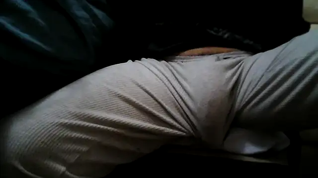 xxxlhung4uxxx's cam snapshot