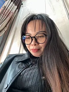 chick-888's cam snapshot