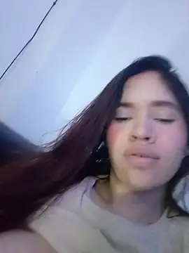 emy_ross_'s cam snapshot