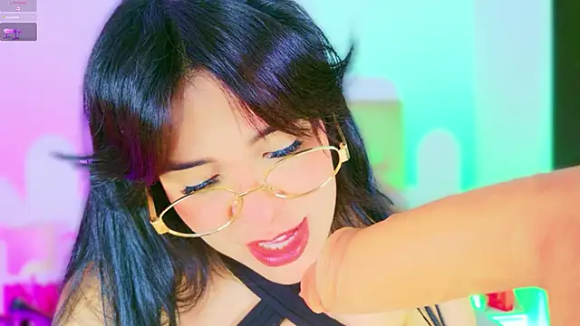 CharlootteEvans's cam snapshot