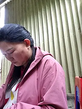 yoowwmr's cam snapshot