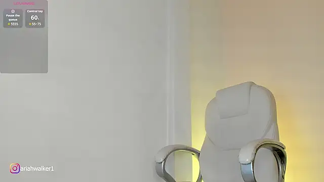 Ariah_Walker_'s cam snapshot