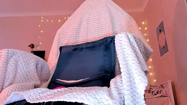 Britney_Ross's cam snapshot