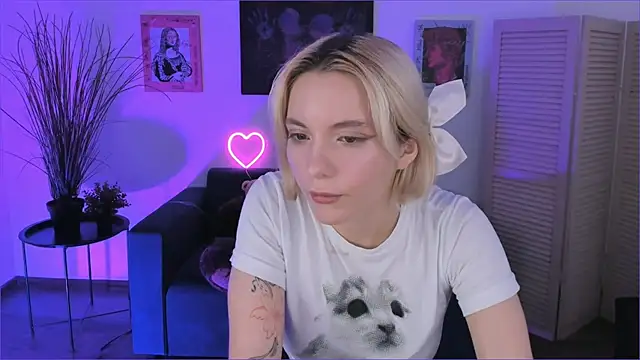 AuroraWrenfield's cam snapshot