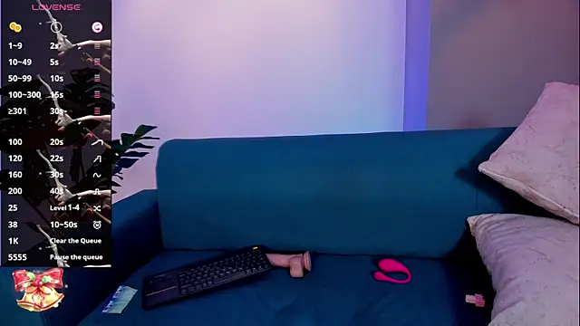 Caroline_Millerr's cam snapshot