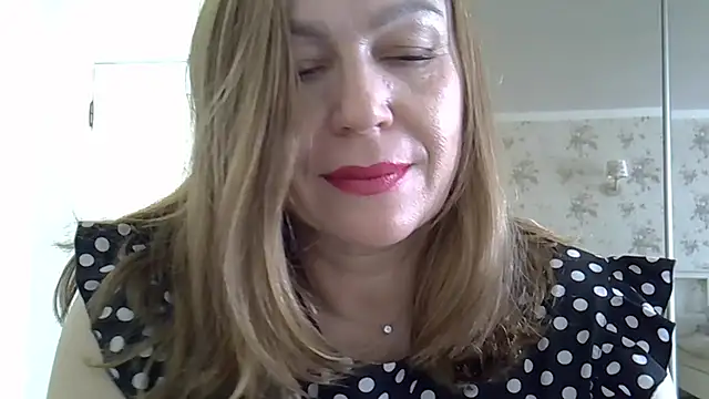 Alexandra-Rosee's cam snapshot