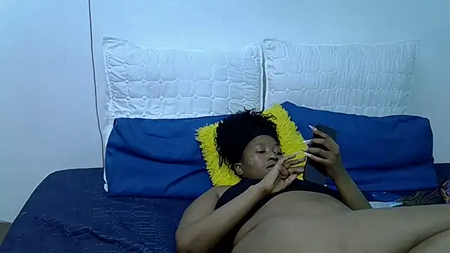 HipsDontLieX95's cam snapshot