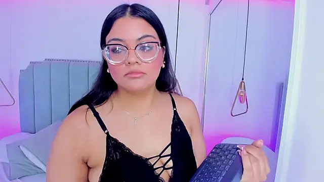 ScarlettWhitmore's cam snapshot