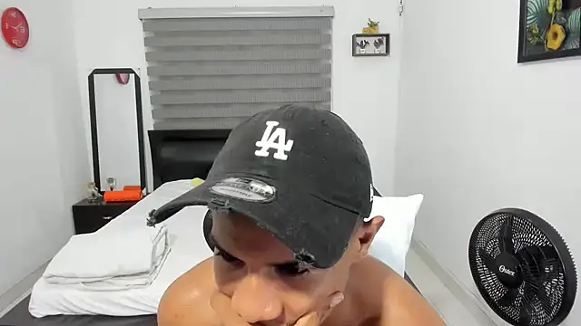 corzoethan live sex cam