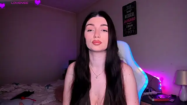 AdellaLoveX's cam snapshot