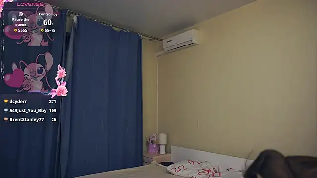 LoraDavi's cam snapshot