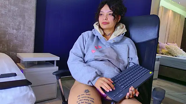 KatherineGomez's cam snapshot