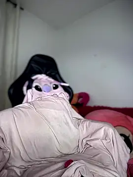 Miaa_love6969's cam snapshot