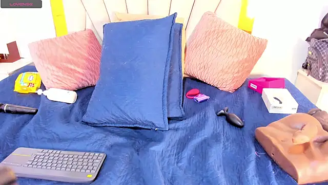 vahiolet_fuentes's cam snapshot