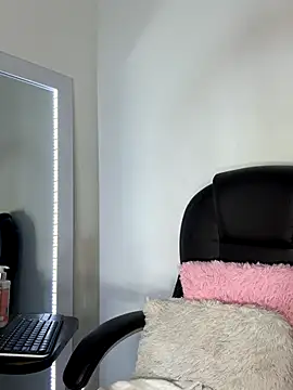 _Isabella_1's cam snapshot