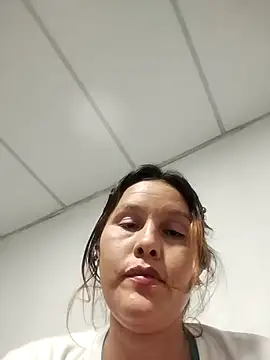 Paola-Lond's cam snapshot