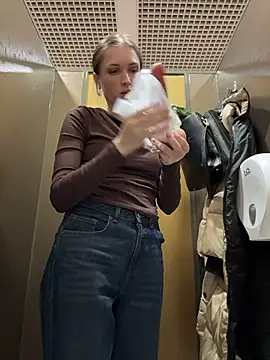 ZaraHill's cam snapshot