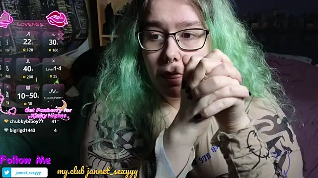 JannetPie's cam snapshot