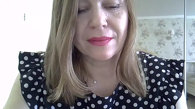 Alexandra-Rosee's cam snapshot