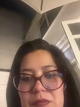 TAMARALEWISMD's cam snapshot