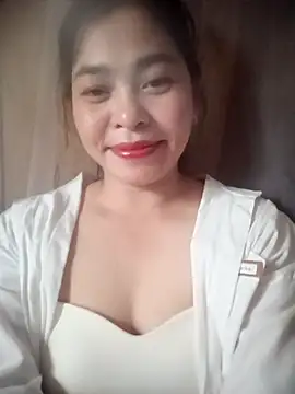 Bamboo-niee123's cam snapshot