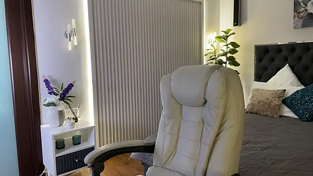 OhMyEmma's cam snapshot