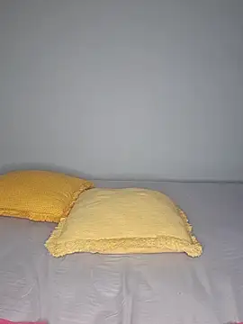 CertifiedhottieXOXO's cam snapshot