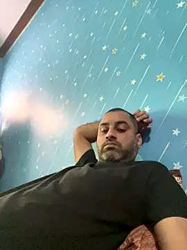 lonlygirlpriya7's cam snapshot