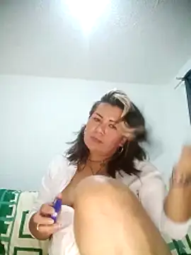 angi_daw's cam snapshot