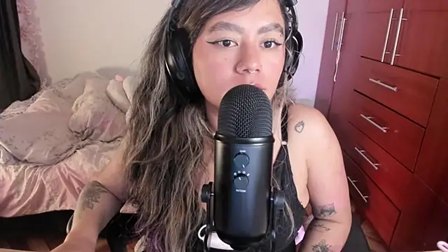 StephaniFox's cam snapshot