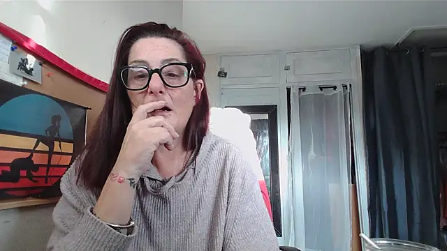 Mrs-Ivy's cam snapshot